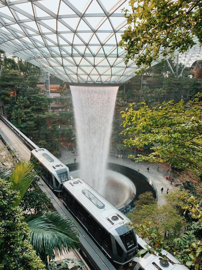 Yotelair Singapore Changi Airport Landside Exterior photo